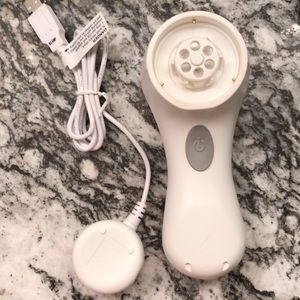 Clarisonic Mia with charger